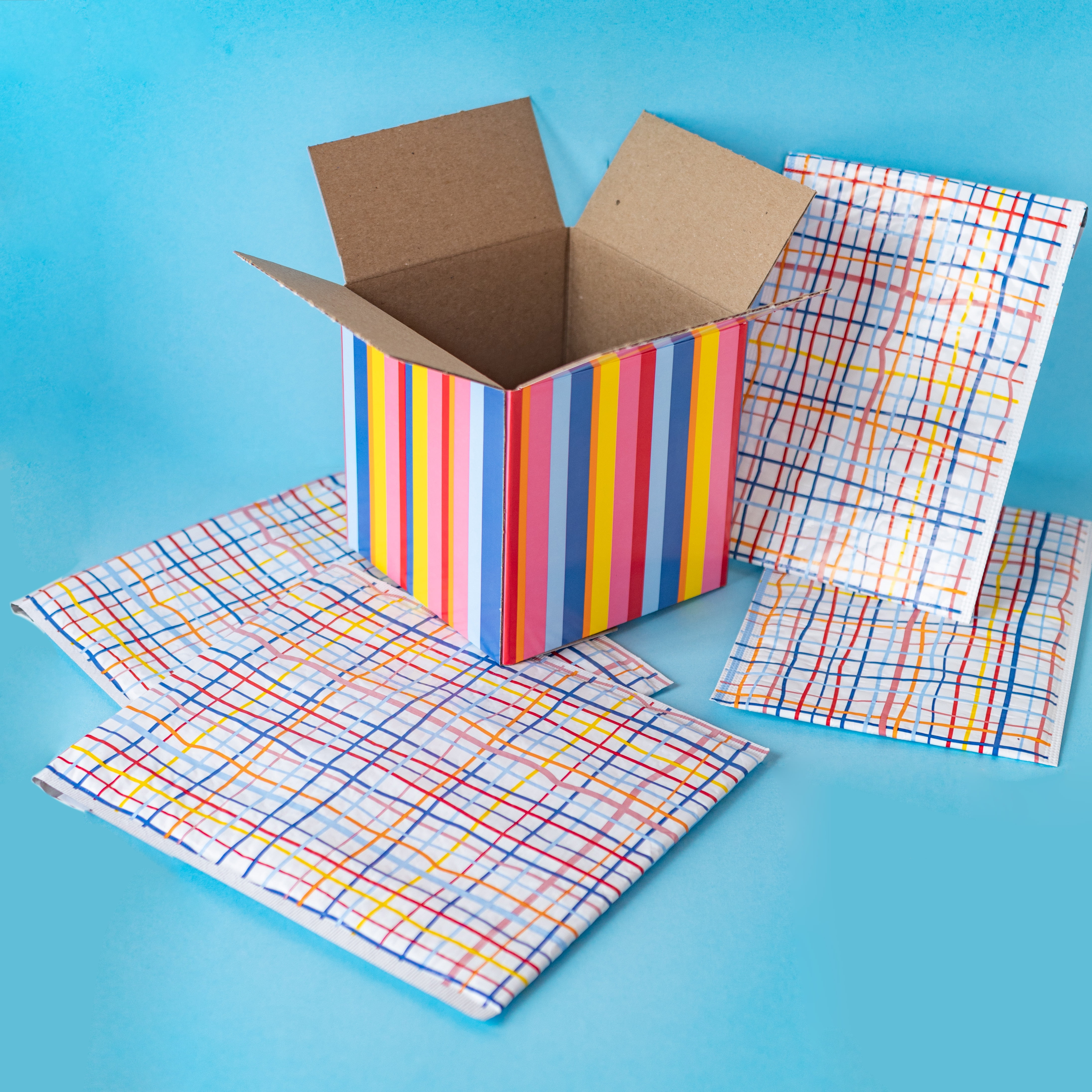 Packed Party, Poly Bubble Mailers, #0, 6" x 9", Grid Print, 2-Pack