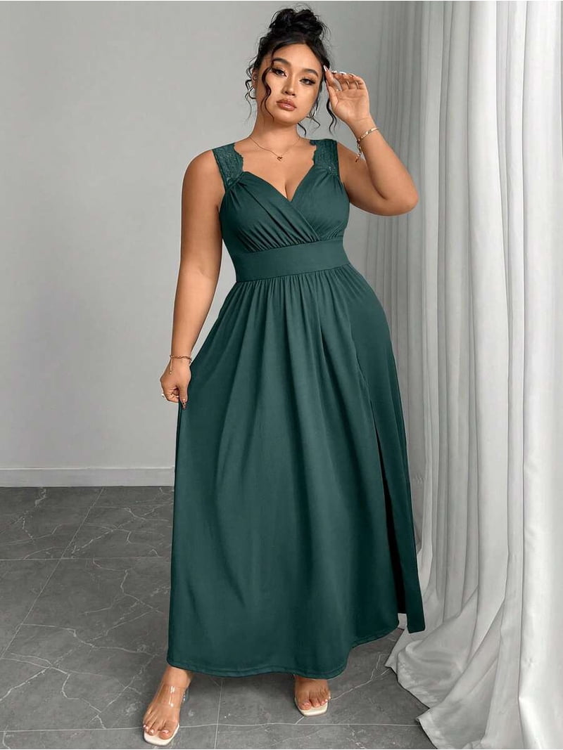 Dark Green Plus Size V-Neck Lace Spaghetti Strap Maxi Dress With Side Slit