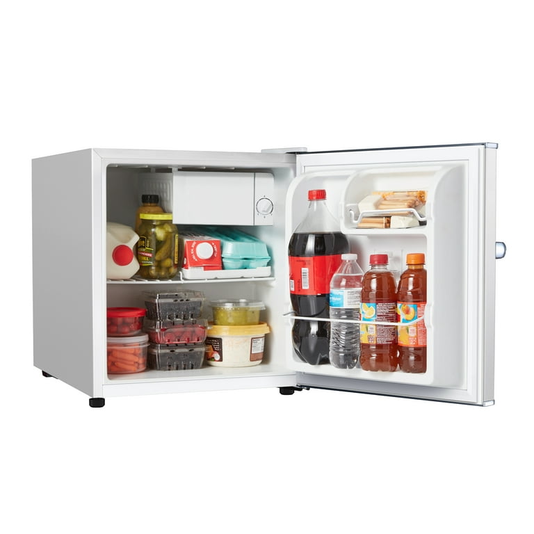 Galanz 1.7 Cu ft Mini Fridge Retro, White, New, Width 17.48
