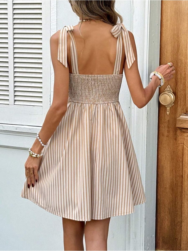 holiday dress woman 22 Cute Outfits to Shop 2023 — Best Holiday Party Outfits moccasin