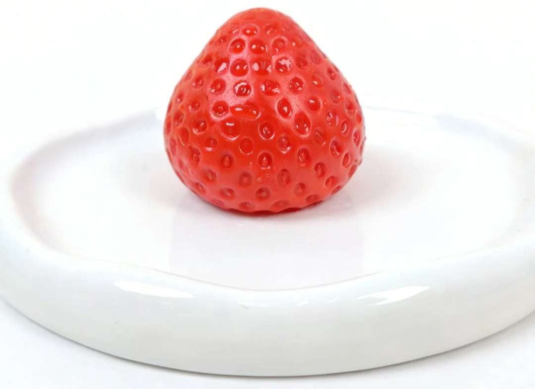 Squeeze Squad Smashables Taba Strawberry Dig Kit