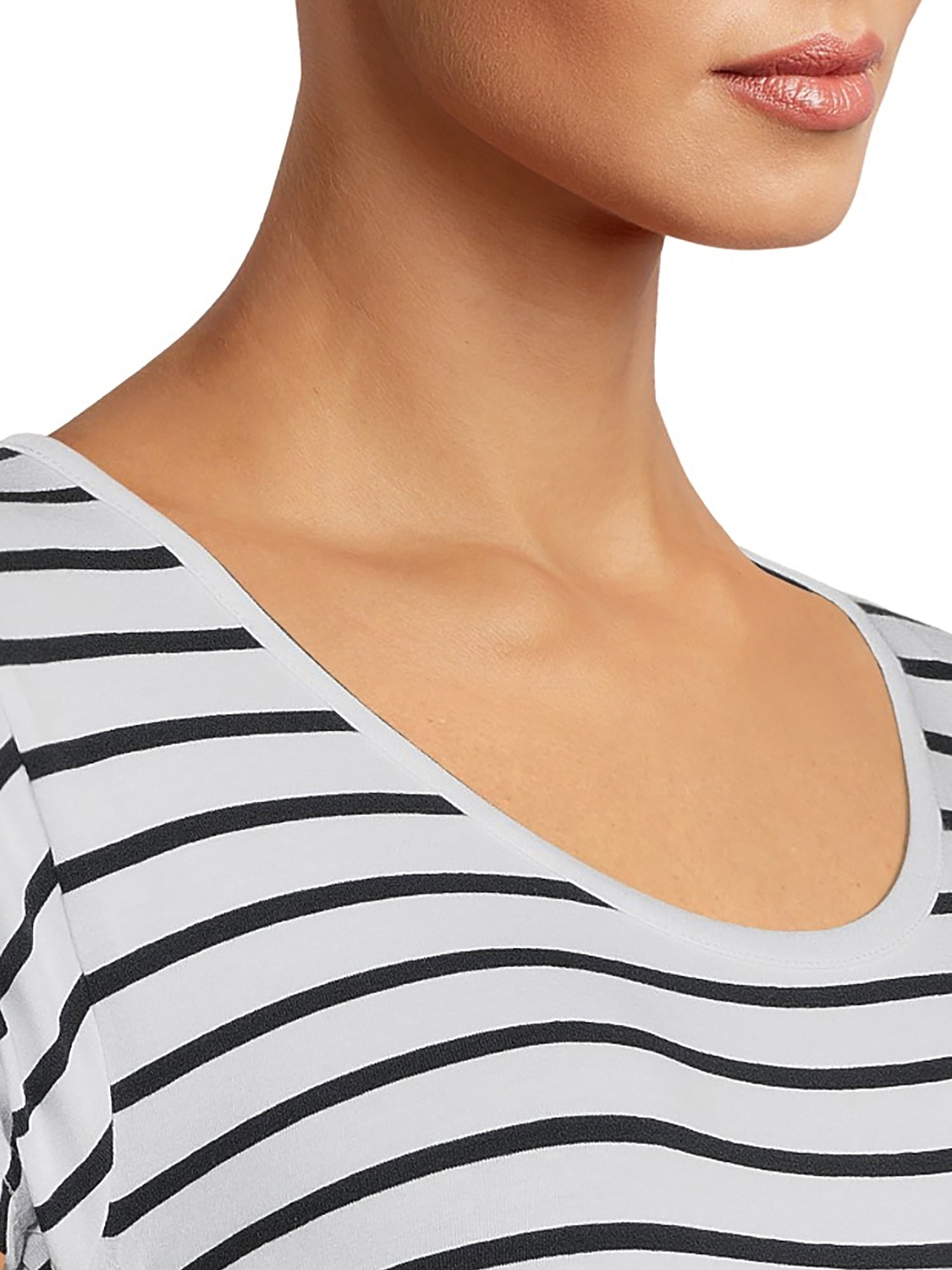 Oh! Mamma Maternity Women's Scoop Neck Tee with Side Seam Drawstring (Women's & Women's Plus)
