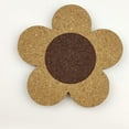thumbnail image 1 of Posavasos de madera con forma de flor Jadeshay para bebidas, 1 of 5