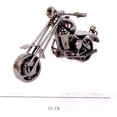 thumbnail image 4 of Modelo de hierro para motocicleta, artesanías decorativas de Metal, estatuilla de Motor en miniatura para decoración de motocicleta, accesorios de escritorio de oficina, 4 of 4