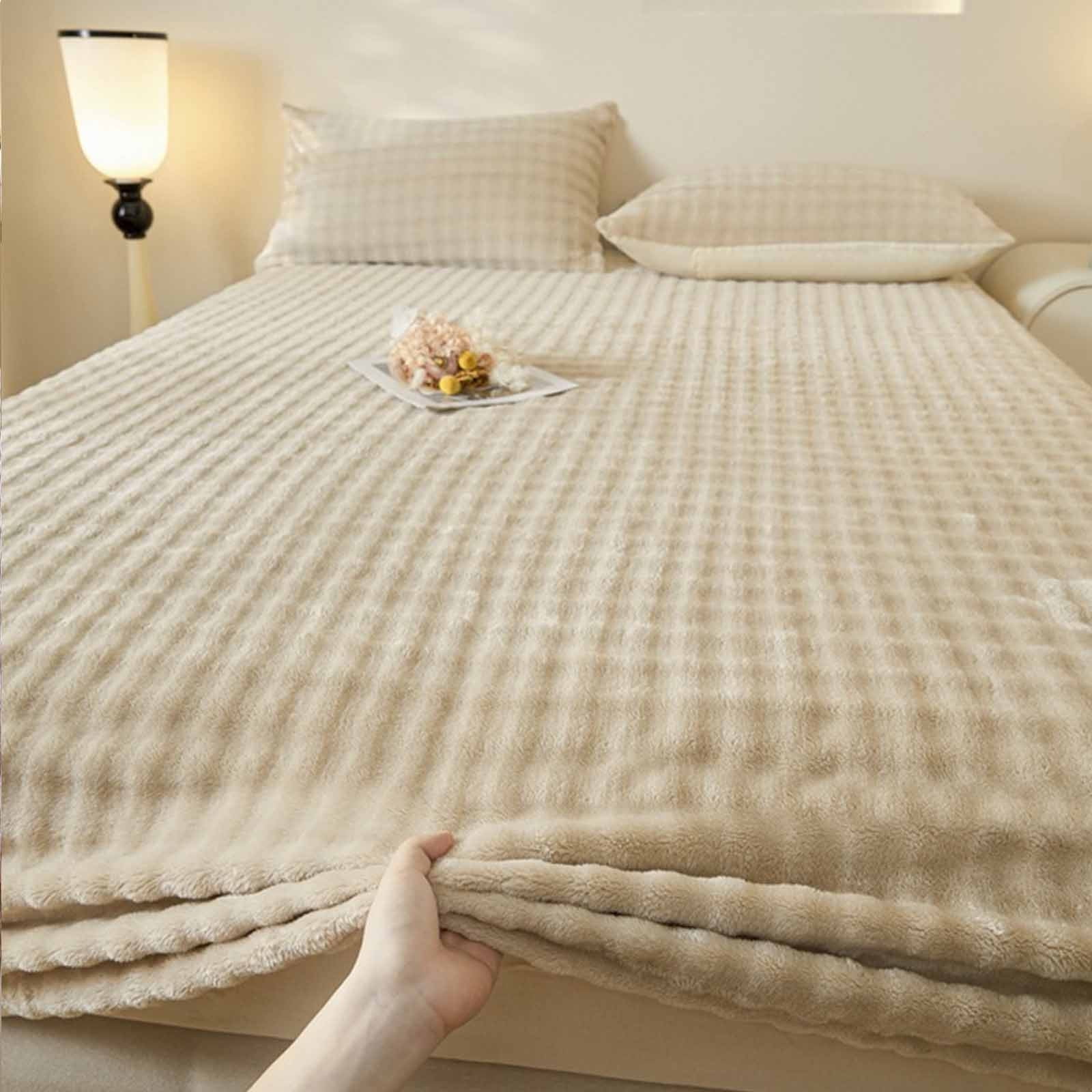 Mouliraty Bed Sheet Winter Velvet Bed Piece Padded Bed Cover Mattress Protector Thickened Velvet Bed Cover Velvet Bedspread