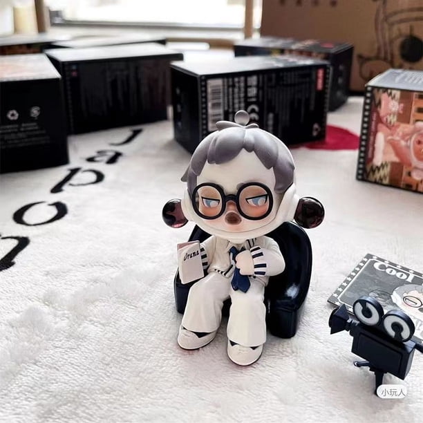 Recién llegado, caja ciega de la serie Anime Skullpanda Cut, juguetes de Anime, caja misteriosa, figura coleccionable, modelo lindo Kawaii, regalo de cumpleaños para niños