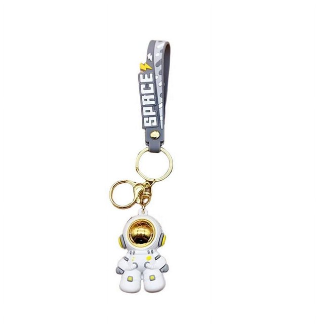 CNKOO Keychain Car Key Ring Cartoon Delicate Craftsmanship Multiple Use Eye-catching Multifunctional Bag Decor Attractive Lovely Astronaut Keychain Pendant Bag Accessory