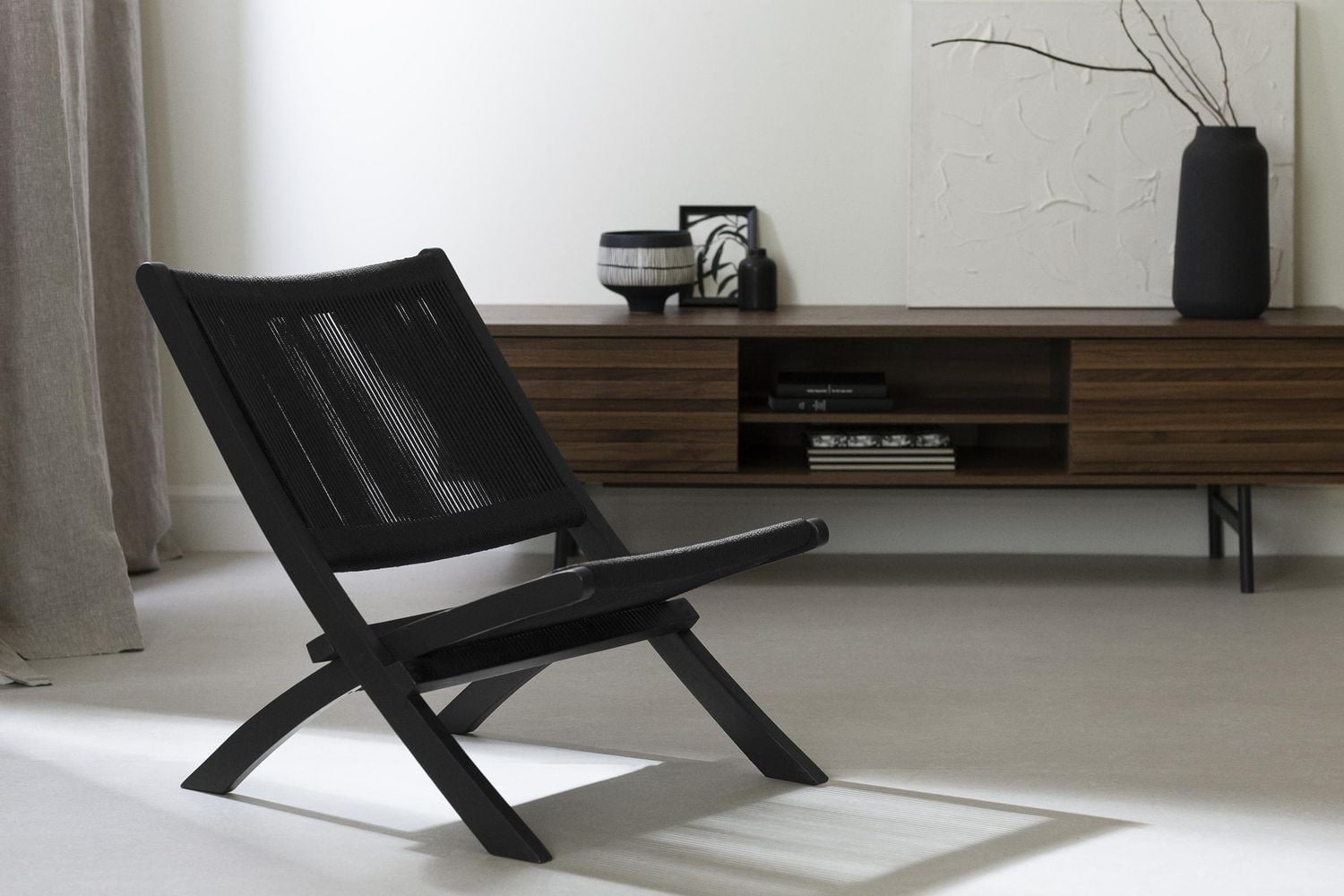 Fauteuil en bois et corde de la collection Balka South Shore