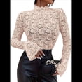 thumbnail image 3 of Blusa Elegante de Encaje Calado con Mangas Acampanadas para Mujer, para Fiesta, Moda 2025 Crema S, 3 of 7