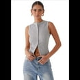 thumbnail image 2 of Chaleco de Mujer Sin Mangas, Cuello Redondo, Corte Ajustado, Acanalado, con Botones, Gris , Talla S, 2 of 10