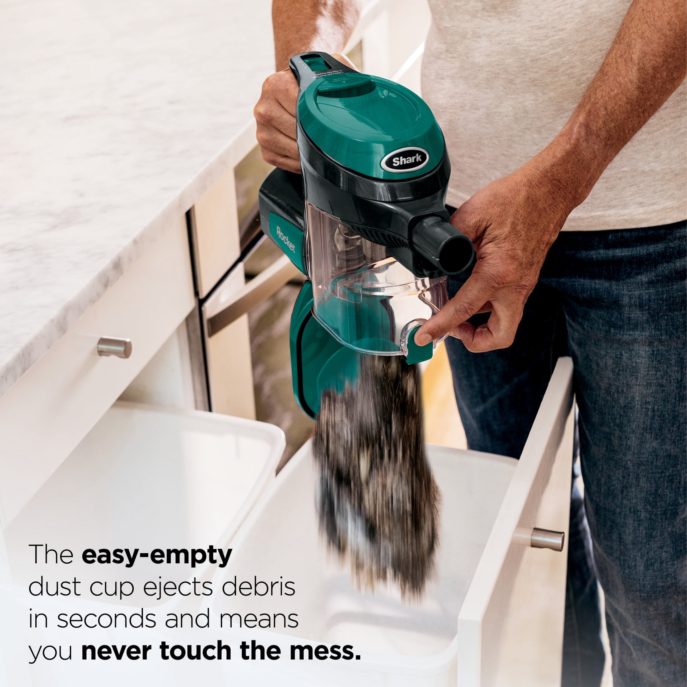 elsa ページ　SCO-110/CW Shark® Ultra-Light Corded Stick Vacuum, Green, CS110EM, Versatile