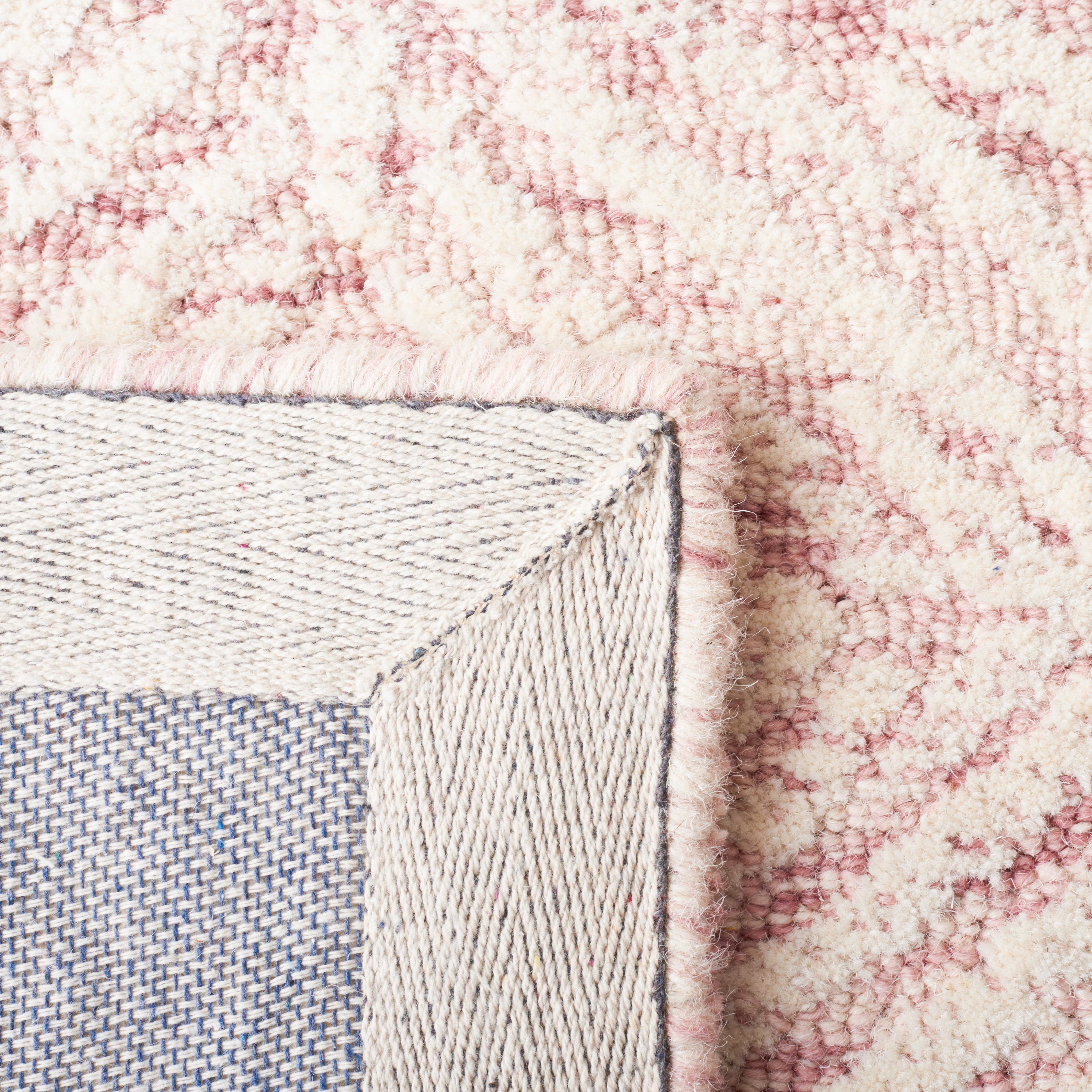 SAFAVIEH Metro Dalach Medallion Area Rug, Dark Pink/Ivory, 8' x 10'