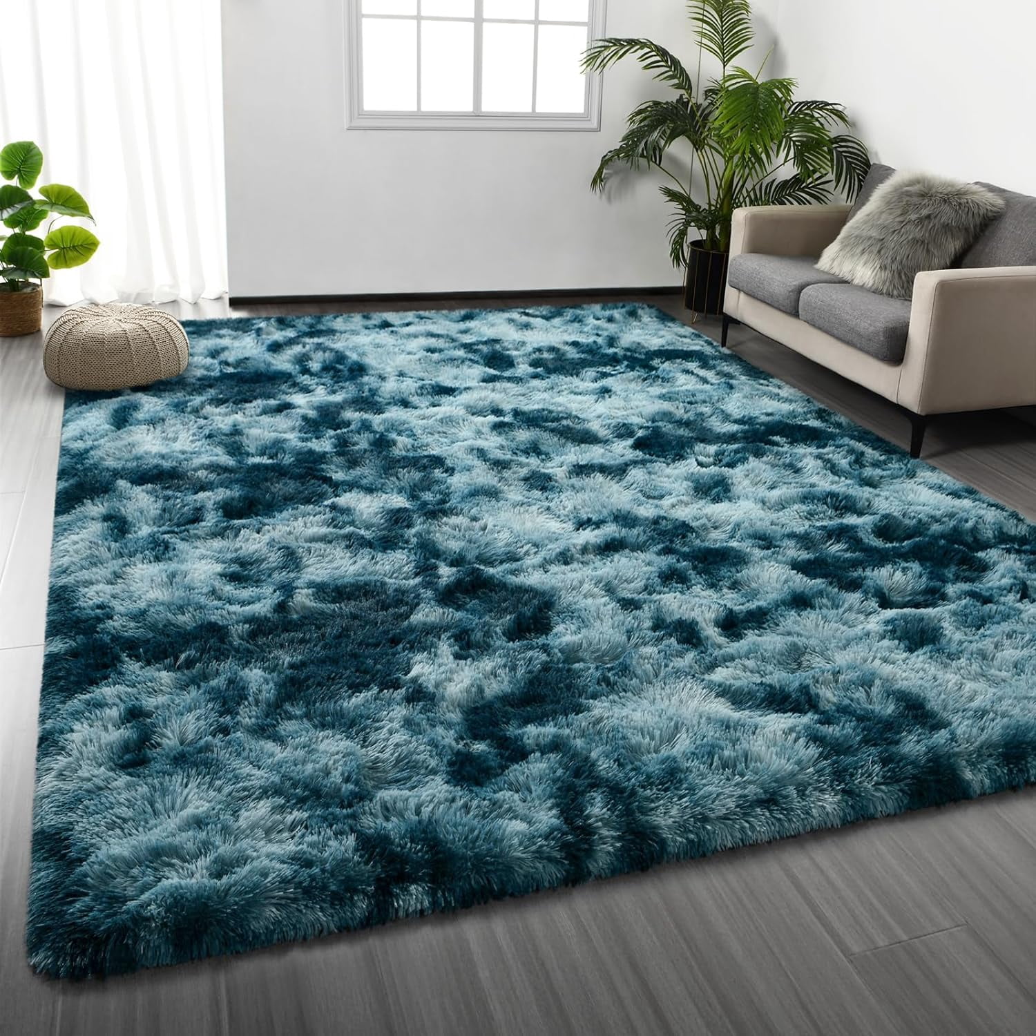 Junovo Luxury Velvet Shag Area Rug Modern Indoor Fluffy Rugs, Extra Comfy and Soft Carpet For Bedroom Living Room Kids Room,4'x6',Peacock Blue