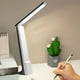 thumbnail image 4 of Lámpara de escritorio LED plegable con soporte para teléfono y bolígrafo | 3 temperaturas de color y atenuación continua | Protección ocular contra la luz azul para leer, estudiar y trabajar, 4 of 6