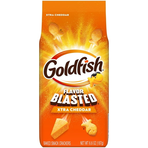 Goldfish Flavor Blasted Xtra Cheddar Cheese Crackers, 6.6 oz Bag