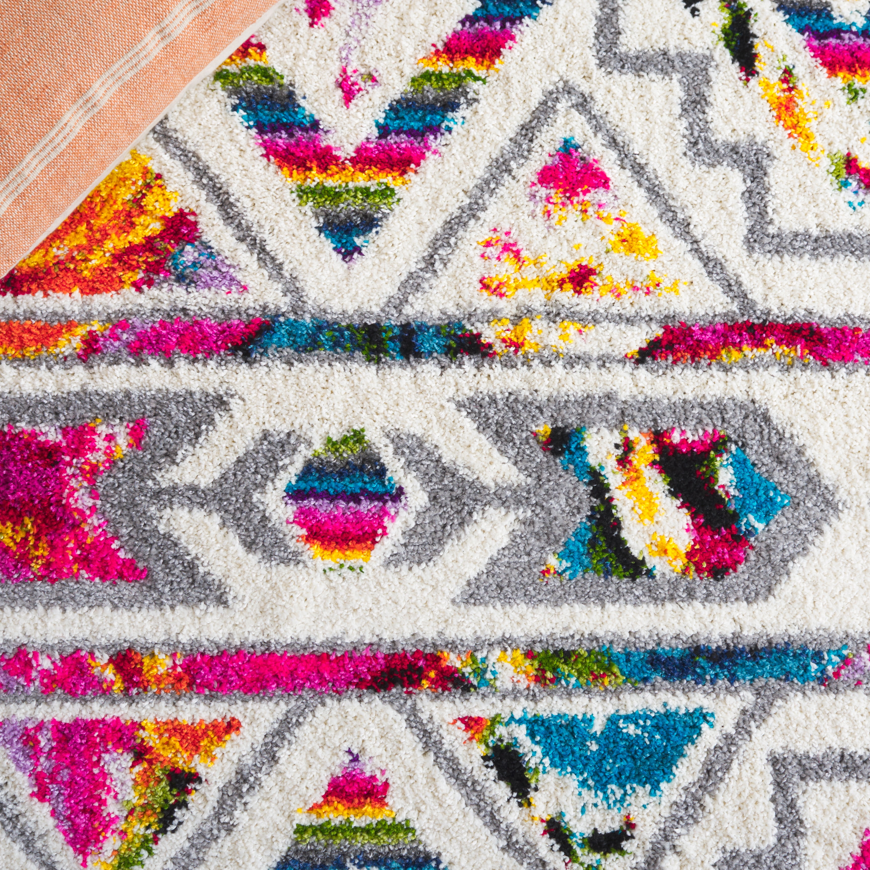 Safavieh Fiesta Shag Geometric Shag Area Rug, Cream/Multi, 9' x 12'