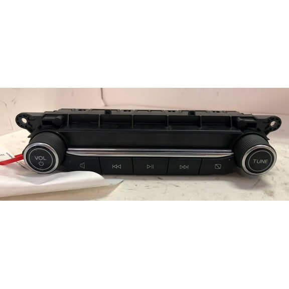 Pre-Owned 21-22 Ford Escape AM FM Radio Control Panel OEM LKQ - Verify Specific Vehicle Fitment In Description - (Good)