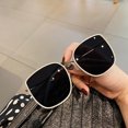 thumbnail image 5 of Gafas de sol blancas con forma cóncava para mujer, lentes de sol cuadradas con montura grande y cara grande, novedad de 2024, 5 of 5