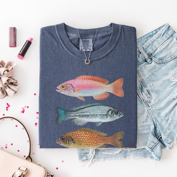 Vintage Fish Shirt, Colorful Summer Tee-Shirt, Fishing Tee, Coastal Fisherman T-Shirt, Beach Lover Gift