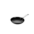 thumbnail image 4 of Sartén antiadherente endurecida Le Creuset PRO de 9.5 pulgadas, 4 of 5