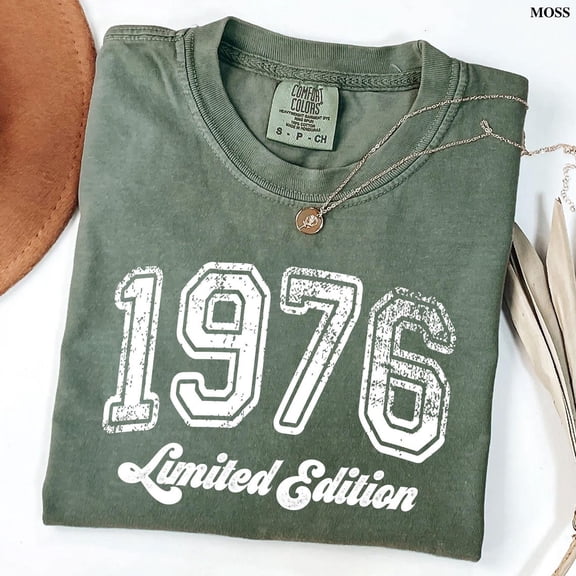 1976 Birthday Retro Limited Edition T-Shirt