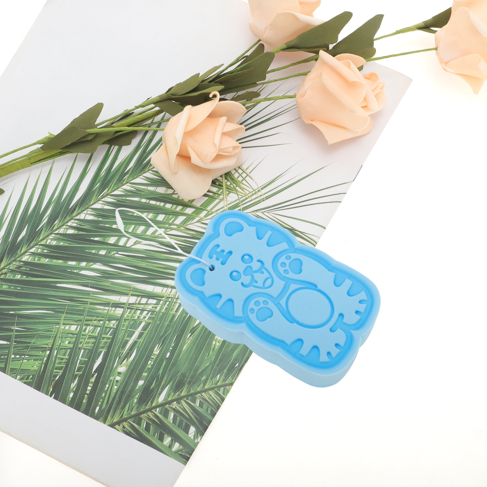 Unique Bargains Cartoon Bath Brush for Shower 4.33"x2.56"x0.79" Blue