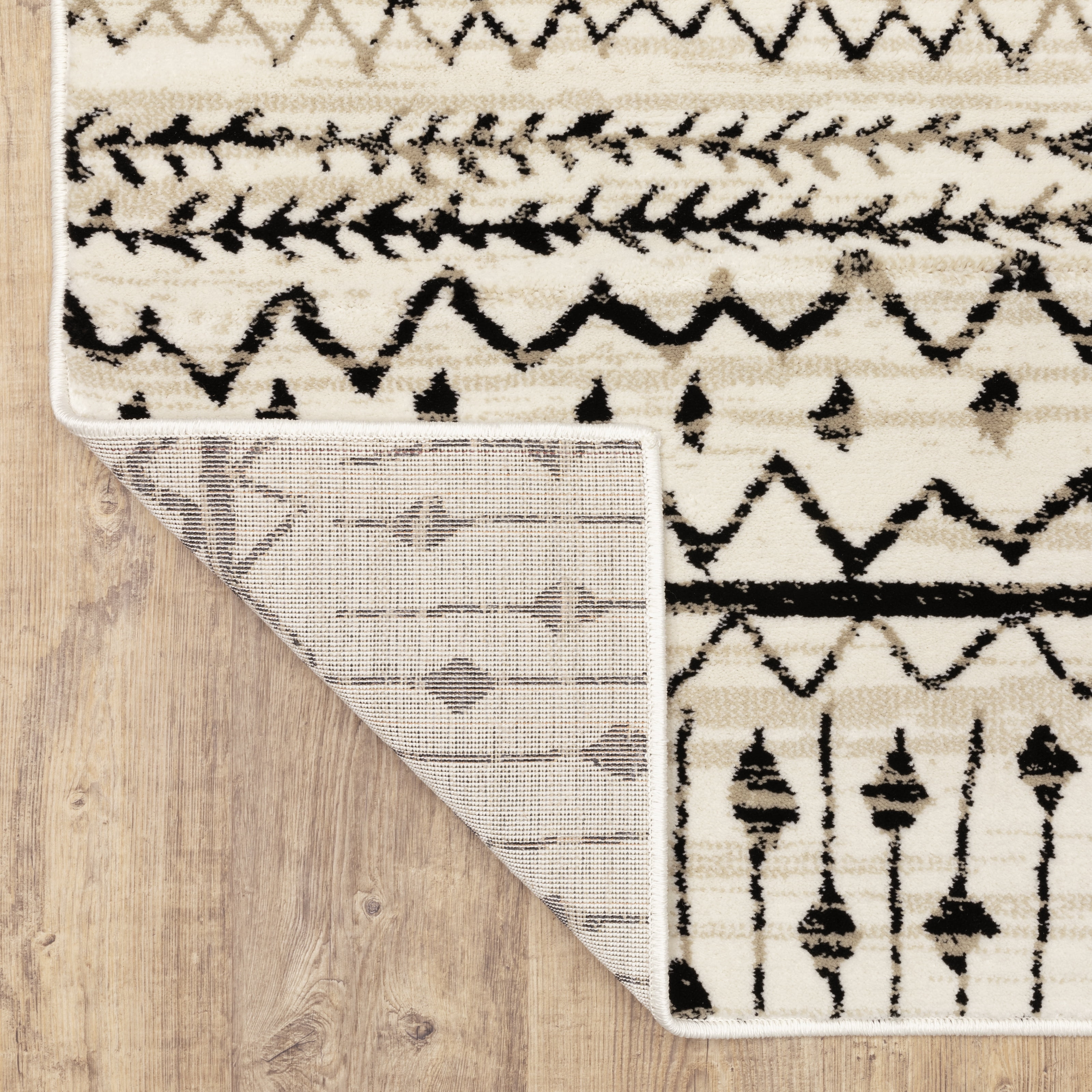 Avalon Home Gracie Southwest Lodge Area Rug, 3'10" X 5'5", Ivory/ Black