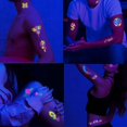 thumbnail image 3 of Pegatinas luminosas para tatuajes temporales, tatuajes fluorescentes, resistentes al agua, araña/Flor, arte corporal para brazo, Bar nocturno, fiesta, 3 of 4