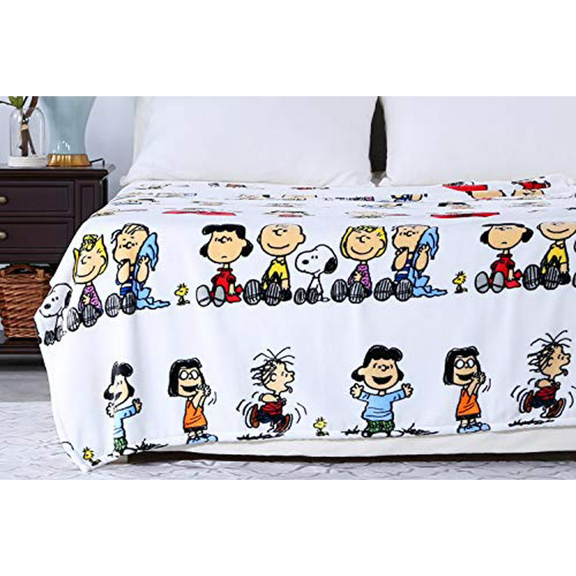 Peanuts gang throw blanket sale