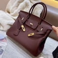 thumbnail image 4 of Bolso Birkin de piel de becerro con patrón de ramita, bolso de gran capacidad con hebilla de bloqueo, bolso Kelly, bandolera de un solo hombro, 2025, 4 of 5