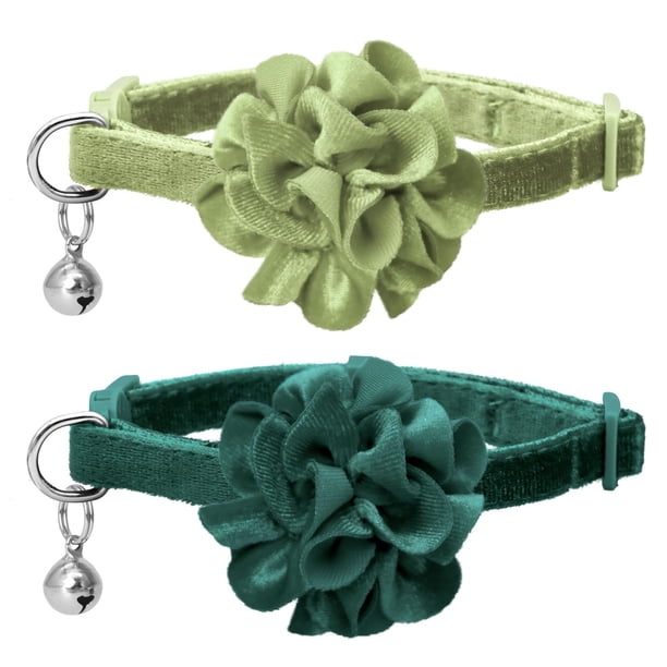 Collar de gato con estampado floral azuza con campana y pajarita con flores extraíble