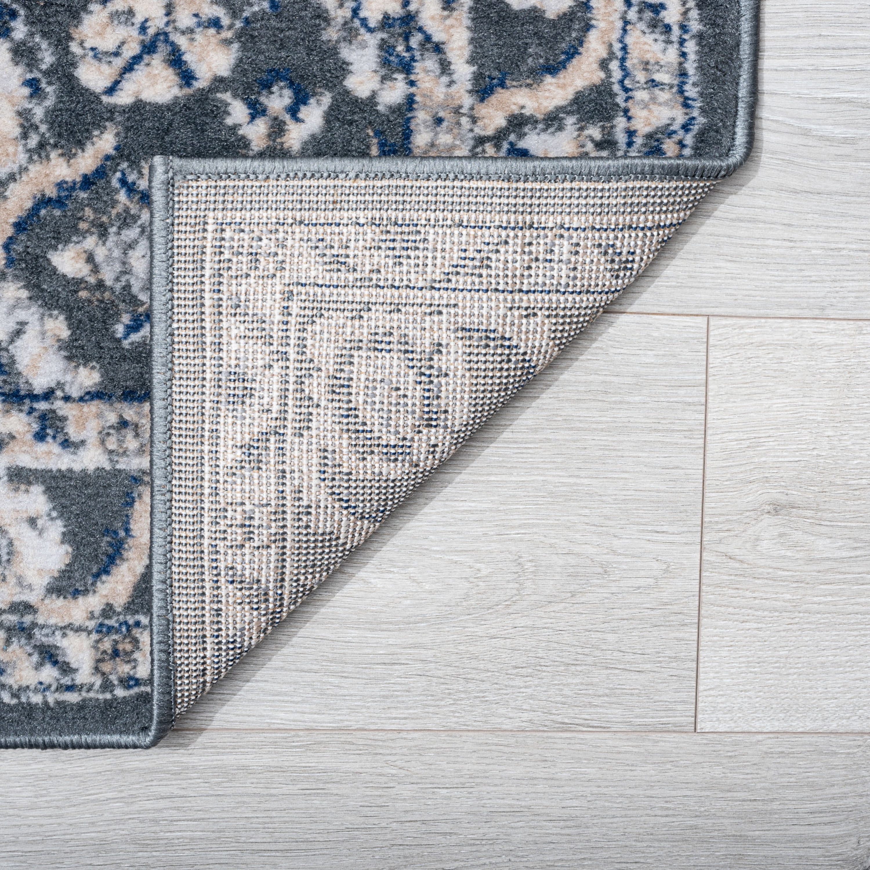 Madison Traditional 4' x 5' Gray Polypropylene Indoor Area Rug