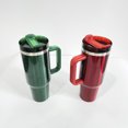 thumbnail image 3 of Almacén de EE. UU. Sublimación en blanco Vaso navideño de 40 oz Vaso metálico navideño rojo verde Quencher H2.0 Vaso para regalo de niña, 3 of 4