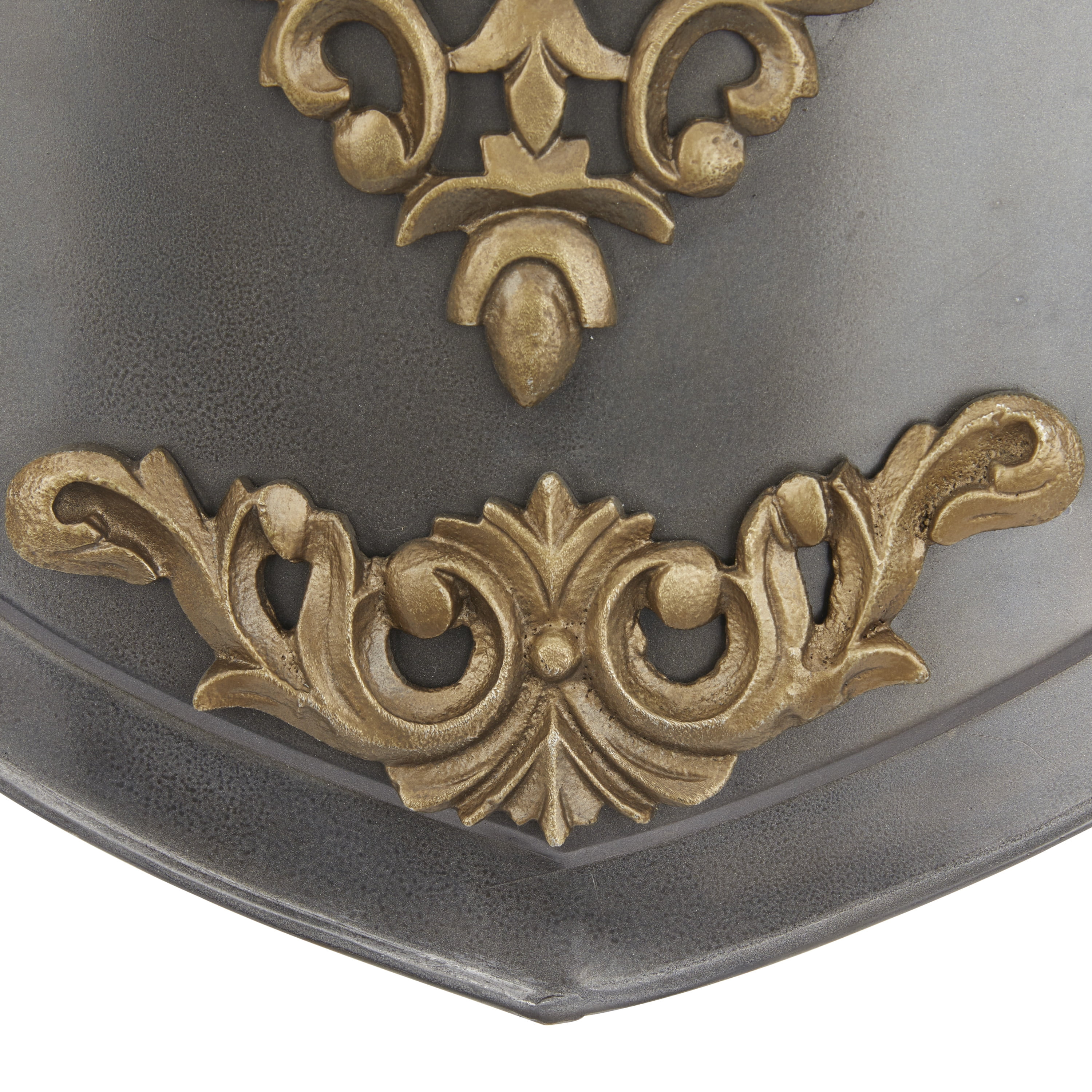 DecMode Gray Metal Armor Shield Wall Decor