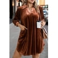 thumbnail image 1 of FOLUNSI Robe Chic en Velours Col en V - Élégance Rêveuse, 1 of 8