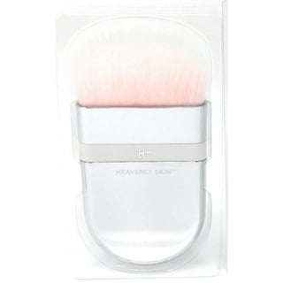  IT Cosmetics Heavenly Luxe Bye Bye Foundation Brush #22 -  Unique, Triangle-Shaped Brush Head for Even Application - With  Award-Winning Heavenly Luxe Hair - Pro-Hygienic & Ideal for Sensitive Skin 