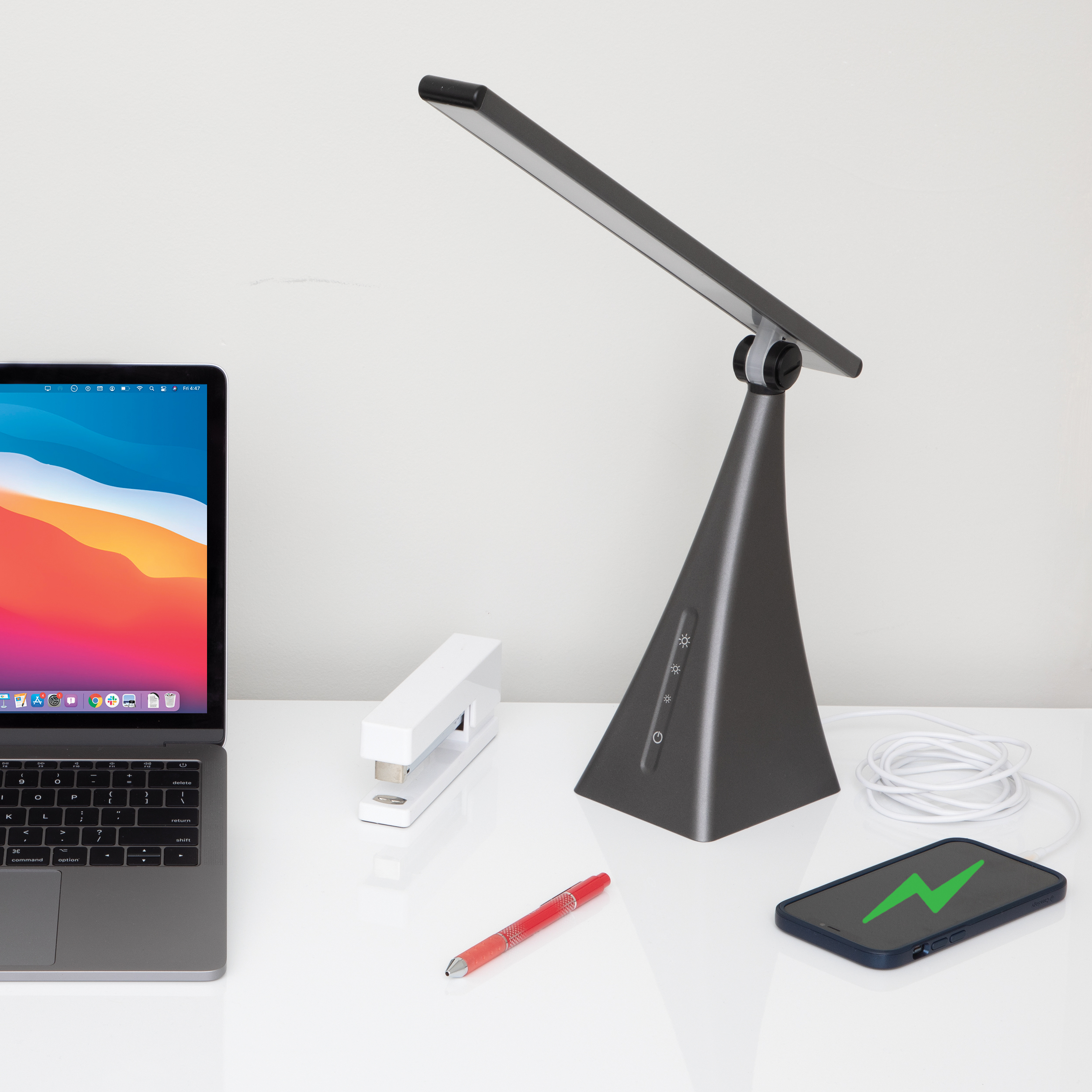 V-Light 16 inch Gray LED 3-Level Dimmer Lamp with USB Charging Port
