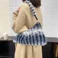 thumbnail image 4 of Bolso de peluche para mujer, otoño e invierno, bolso de mano de mujer sencillo y elegante, bolso de mensajero peludo para mujer, 4 of 6