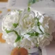 thumbnail image 3 of Lote de 6/10/12/70/90 piezas de bayas de estambre de cereza con flores de marfil híbridas, caja de regalo para tarta de boda y Navidad, decoración de coronas, 3 of 5