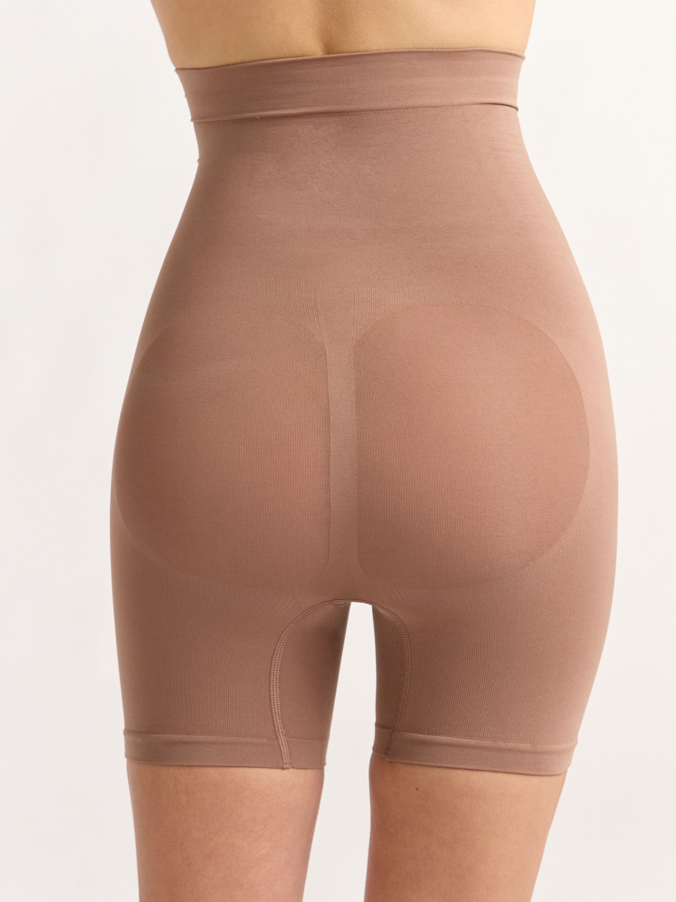 Joyspun Women’s Seamless Sculpting High Waisted Thigh Shaper, Sizes S-XXXL