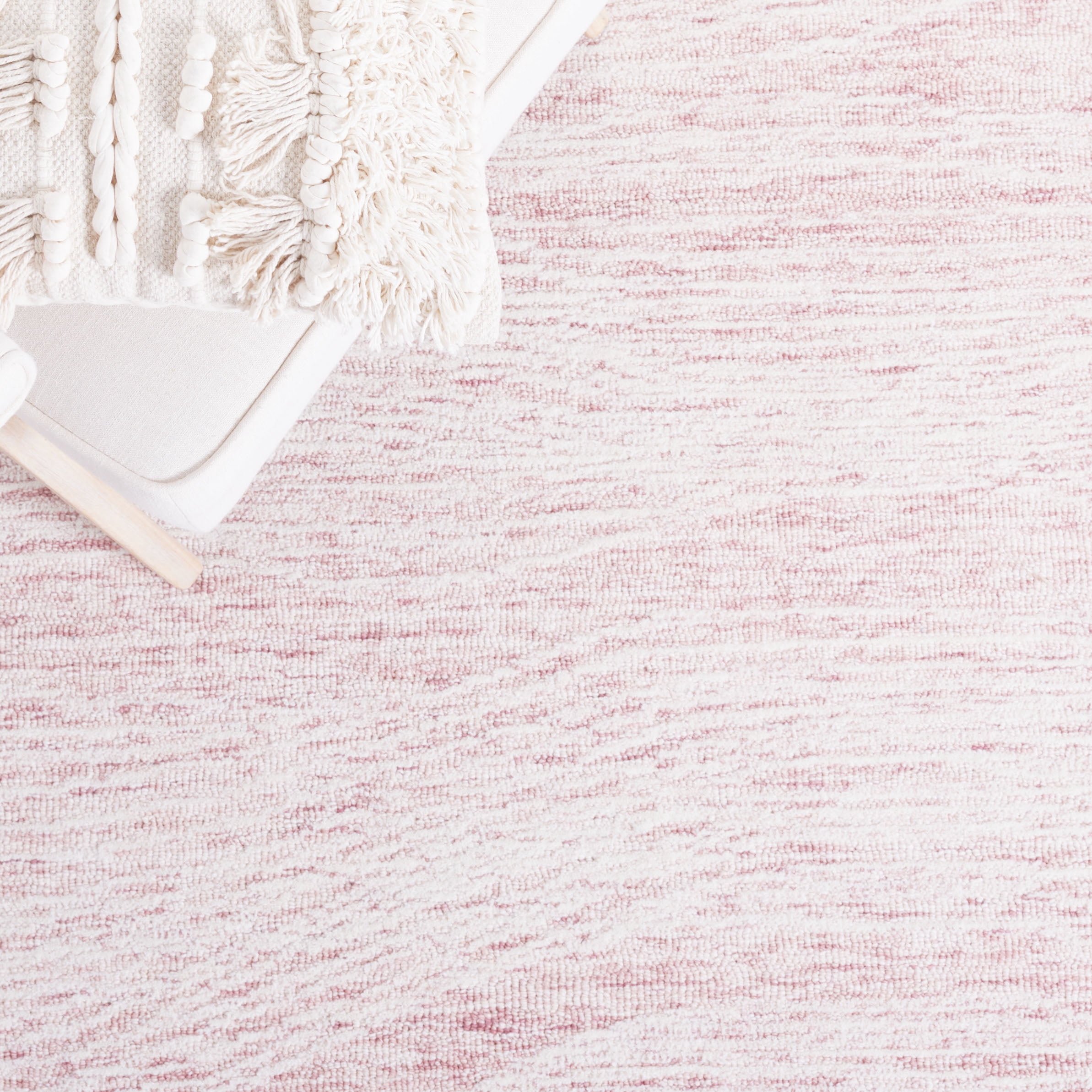 SAFAVIEH Metro Bridget Abstract Area Rug, Pink/Ivory, 6' x 6' Round
