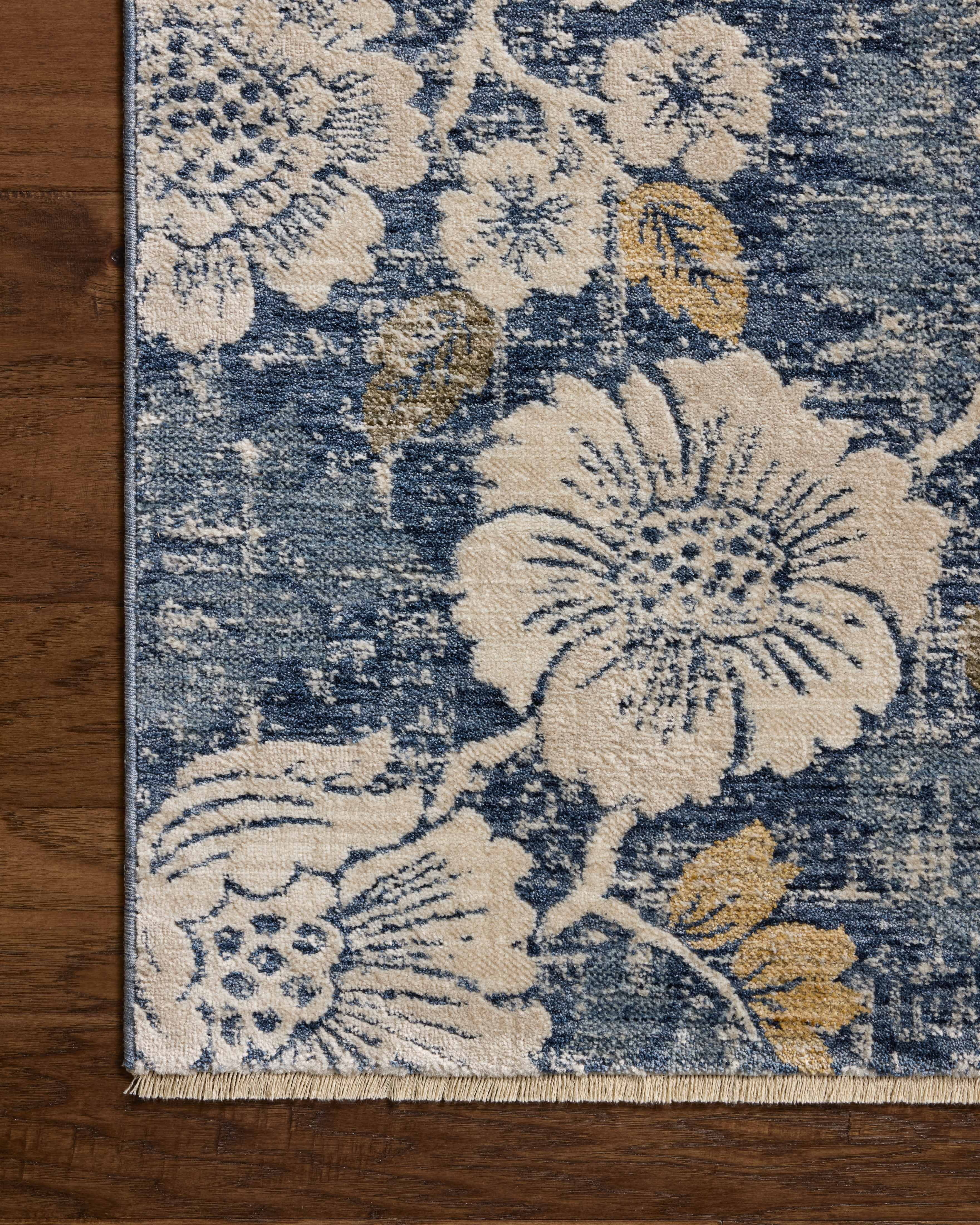 Loloi Eileen Denim / Natural 3'-11" x 5'-7" Accent Rug