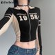 thumbnail image 4 of Camiseta de manga larga de punto con costuras contrastantes para mujer, estilo coreano, estilo gótico, con cuello alto y estampado de letras, color negro, 4 of 6
