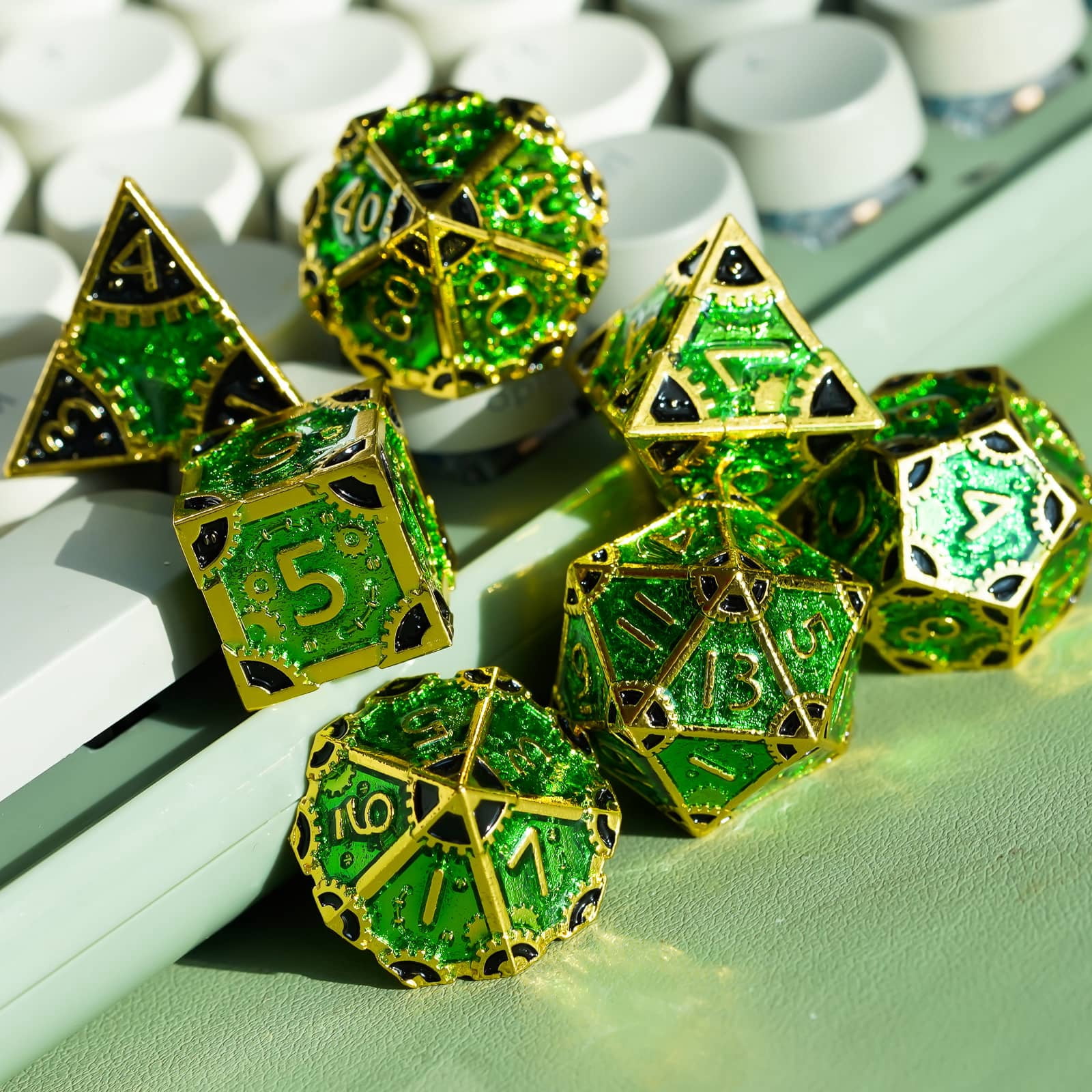 Cusdie 7 PCS/SET DND Metal Dice, Steampunk Polyhedral D&D Dice Set, Metal Dice Set for Role Playing Game D&D Dice MTG Pathfinder