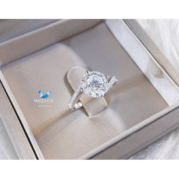 2.00 Cts Cubic Zirconia / Sterling Silver 925 Ring / Rhodium plated Nickel-Free / MadDuckJewels RG1613 / Thailand Jewelry