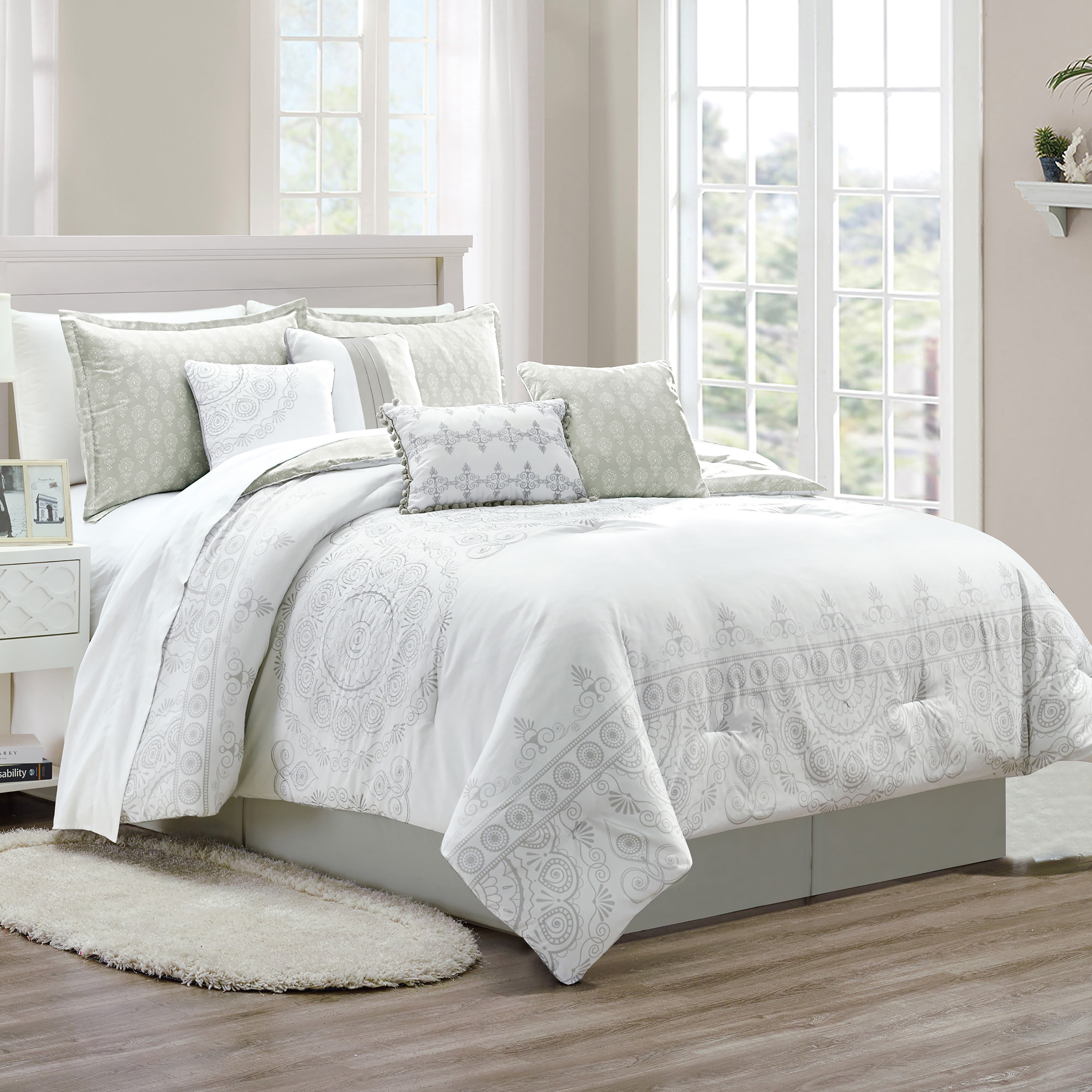ESCA Polyester Microfiber 90 X 90 Queen Comforter Set White 