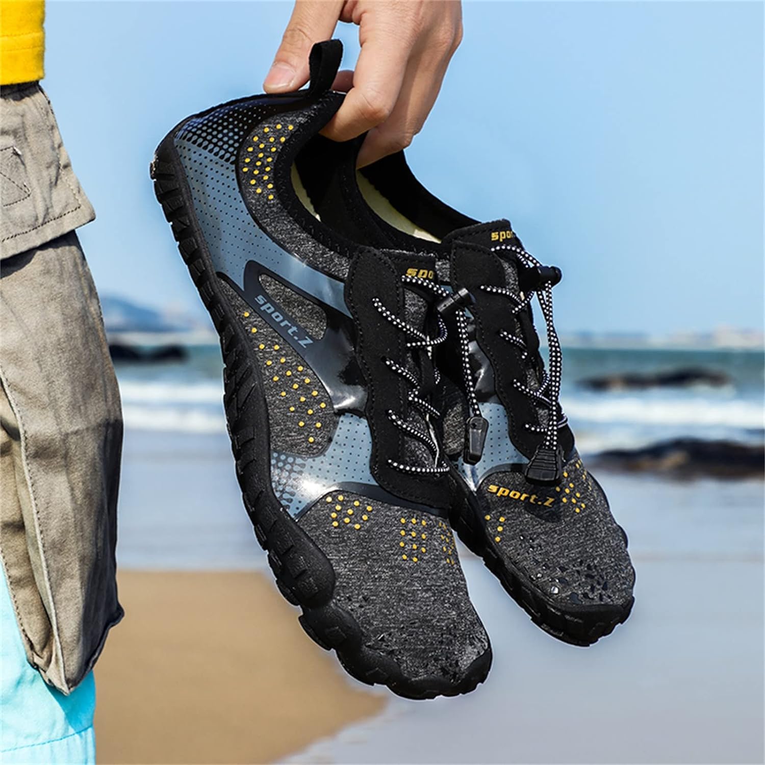 Outdoor Creek Tracing Shoes for Men and Women Beach Shoes for Women Anti slip Swimming Shoes for Water and Land Amphibious Fishing Shoes Anti cutting Road Wading Shoes
