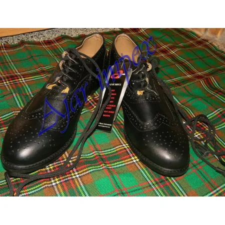 Leather Ghillie Brogues Scottish Kilt Shoes  Durable  Comfortable  Traditional Design for Formal Wear