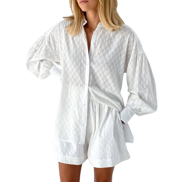 SAYOO Conjuntos de lino para mujer Conjunto de chándal informal de 2 piezas Camisa de manga larga con botones y pantalones cortos elásticos de cintura alta Conjunto de salón de verano a juego SAYOO Casual