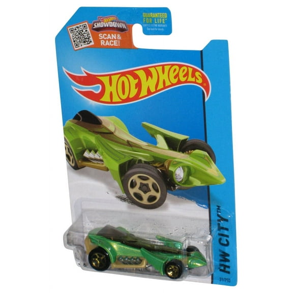 Hot Wheels HW City (2013) Green Preying Menace Toy Car 31/250